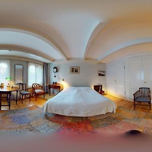 Camera con letto king size